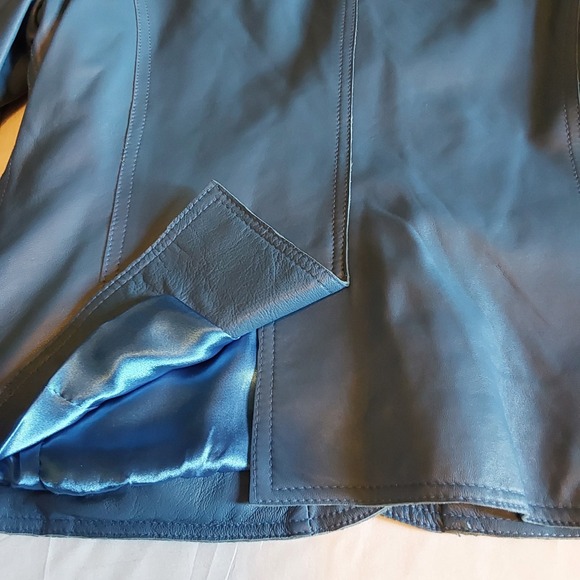 Pamela‎ McCoy Women's Size Medium Blue Button Down Soft Leather Jacket NWOT - Picture 10 of 10